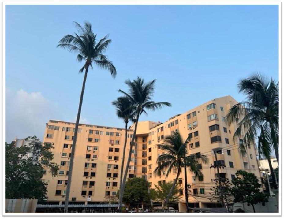 Private Modern Apartments By Patong Vacation Rentals Located In The Heart Of Patong, Walking Distance To The Beach, Kitchen, Private Bathroom, Seating Area, 65" Smart Tv With Free Wifi エクステリア 写真